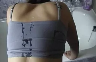XXX 良い走りの後、私は家に帰ってきて、服を脱いだ！ エロ アニメ 男 が 女 に