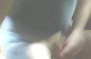 XXX 面白い十代のクソ自身と大きなディルド えろ 女 向け
