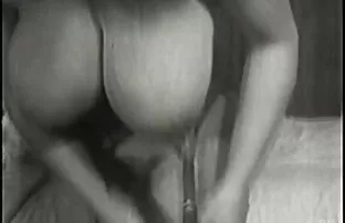 XXX カペラ側は大きなペニスを取るのが好き 女 おなにー えろ